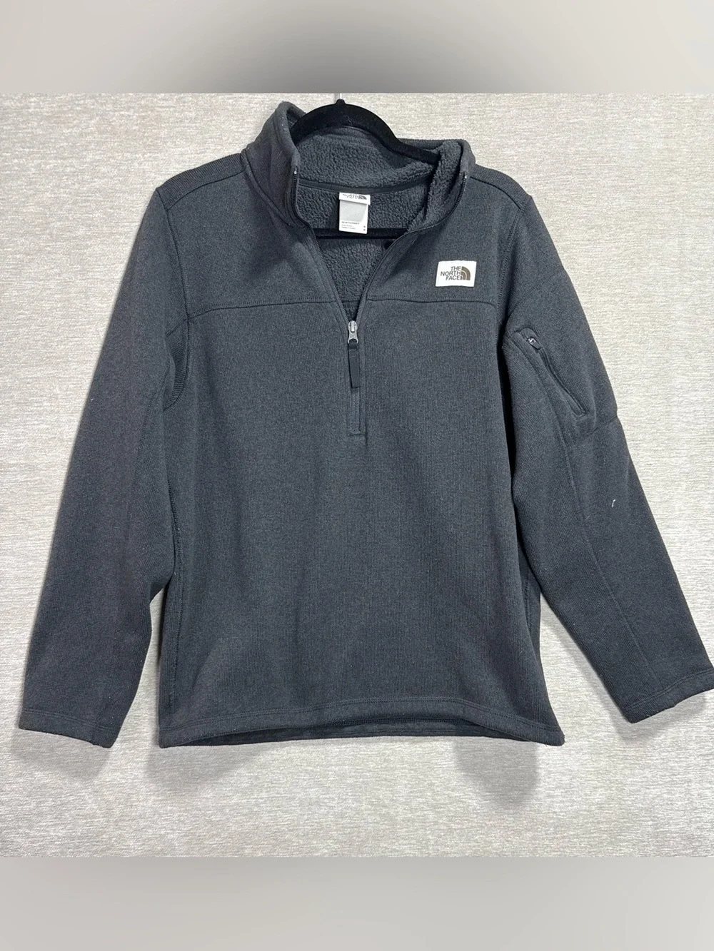 The North Face Men’s M Black Sweater Fleece 1/4 Zip Pullover Outdoor Jacket